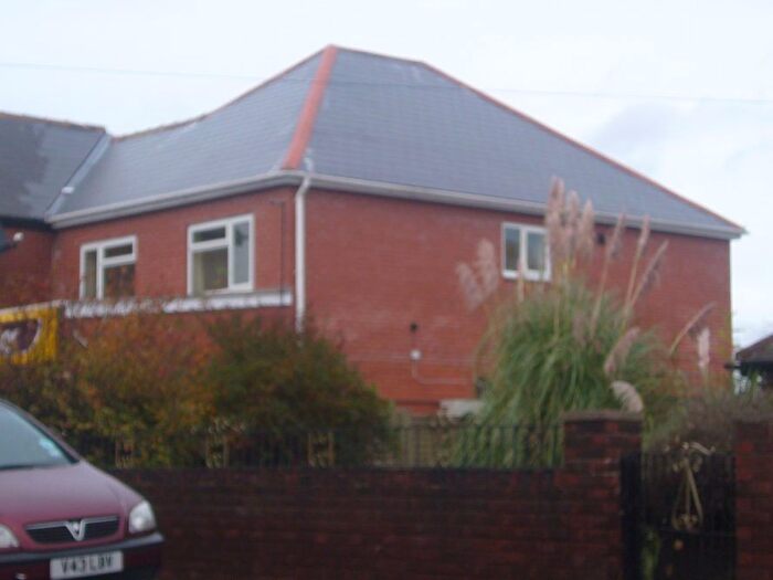 2 Bedroom Flat To Rent In Darfield Road, Cudworth, Barnsley, S72