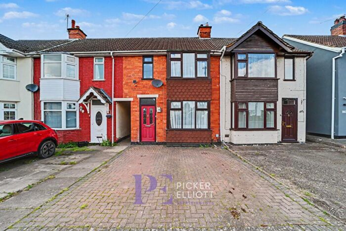 3 Bedroom Terraced House For Sale In Tudor Road, Hinckley, LE10