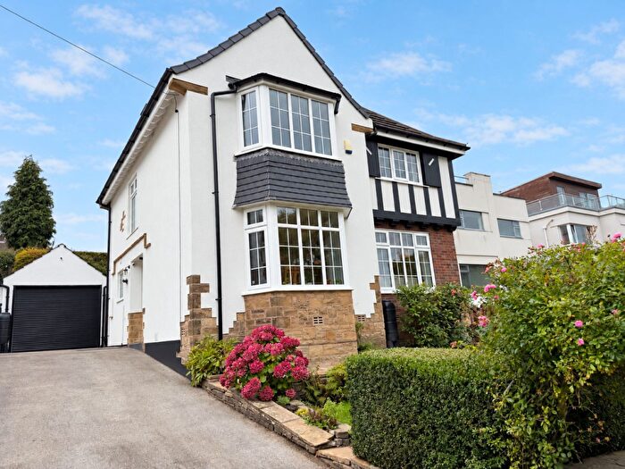 3 Bedroom Detached House For Sale In Grange Park Drive, Bingley, BD16