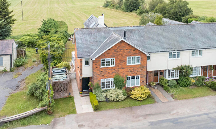 3 Bedroom End Of Terrace House For Sale In Gaddesden Row, Hemel Hempstead, HP2