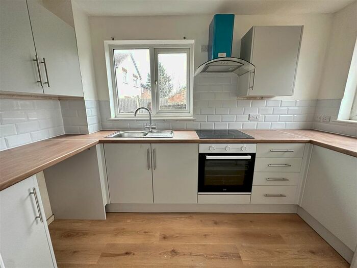 2 Bedroom End Of Terrace House To Rent In Manor Drive, Leicester, LE4