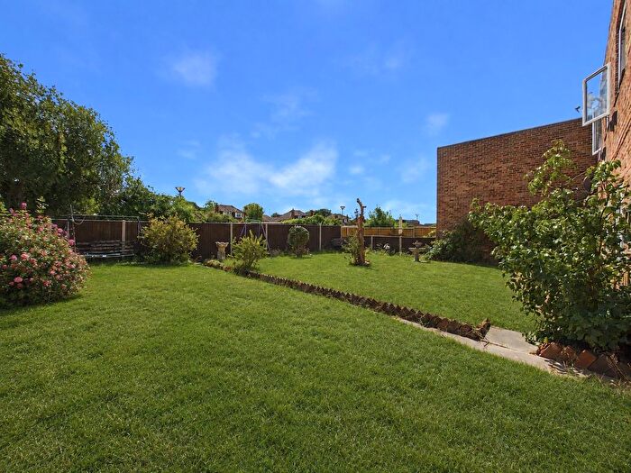 2 Bedroom Maisonette For Sale In Whitley Close, Stanwell, Surrey, TW19