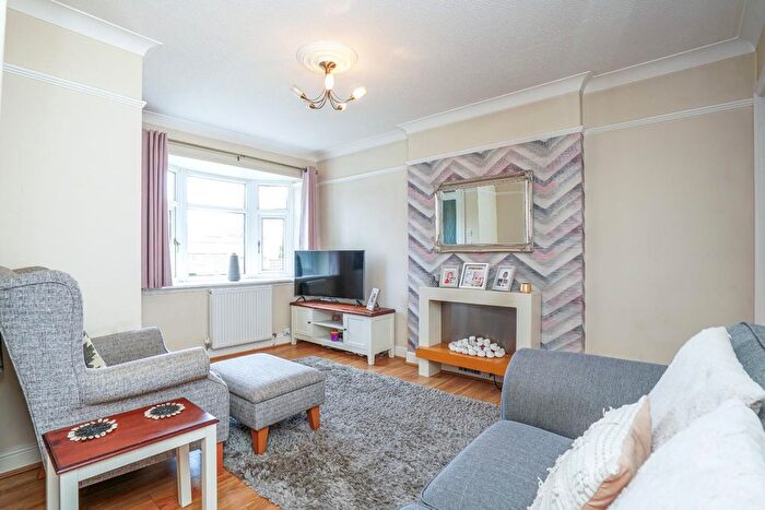 2 Bedroom Town House For Sale In Pinders Green Fold, Methley, Leeds, LS26