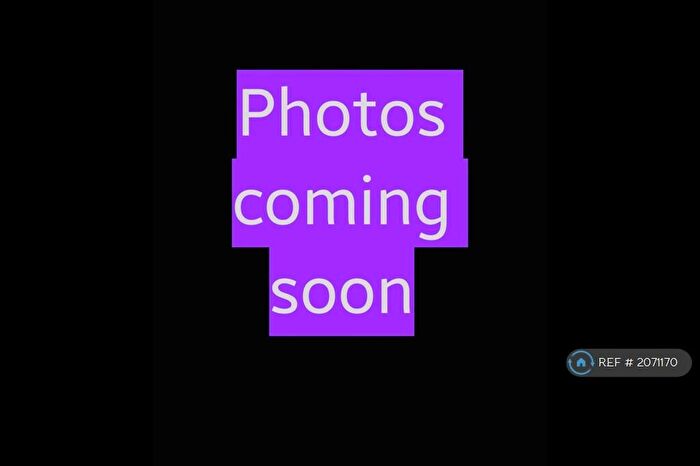 3 Bedroom Semi-Detached House To Rent In Highfield Road, Halesowen, B63