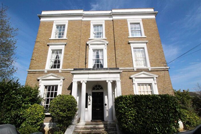 1 Bedroom Flat For Sale In Tayles Hill House, Tayles Hill Drive, Ewell Village, KT17