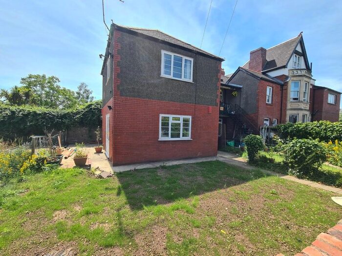 1 Bedroom Flat To Rent In Stanwell Road, Penarth, CF64