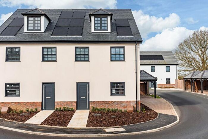 4 Bedroom Semi-Detached House For Sale In The Hawthorns, Fyfield, Ongar, Essex, CM5
