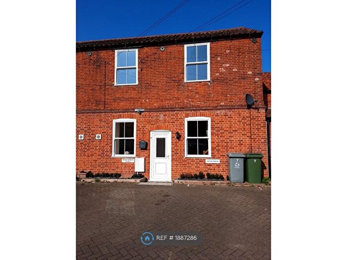 2 Bedroom Terraced House To Rent In Red Lion Yard, Aylsham, NR11