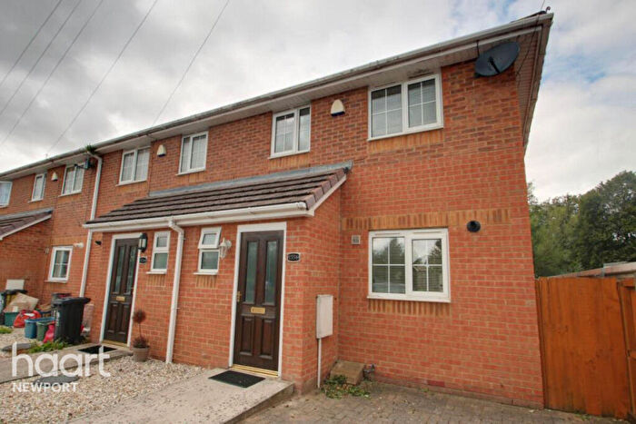 3 Bedroom End Of Terrace House To Rent In Liswerry Road, Newport, NP19