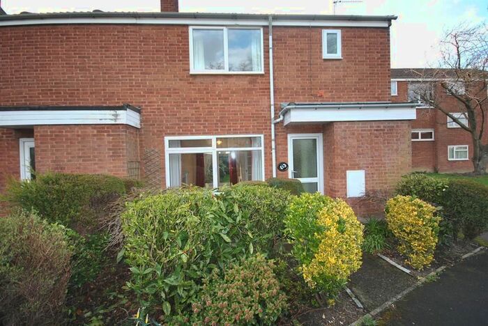 3 Bedroom Semi-Detached House To Rent In Annesley Close, Hasland, Chesterfield, S41