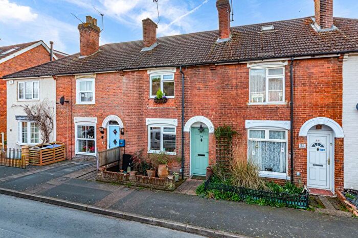 2 Bedroom Terraced House For Sale In Sanway Close, Byfleet, Surrey, KT14