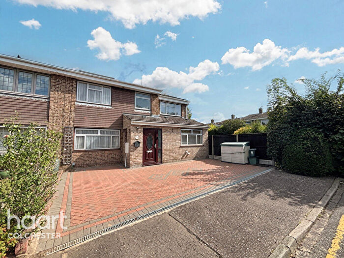 3 Bedroom Semi-Detached House For Sale In Inverness Close, Colchester, CO1