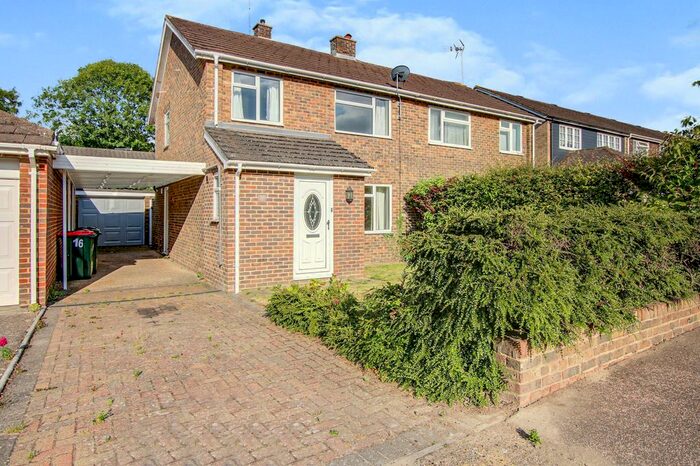 3 Bedroom Semi-Detached House To Rent In Brambletye Road, Crawley, RH10