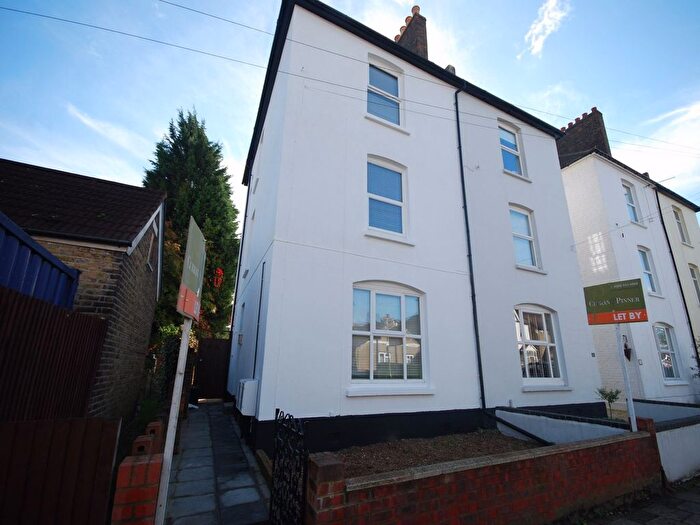 2 Bedroom Flat To Rent In Bloomfield Road, Bromley, BR2