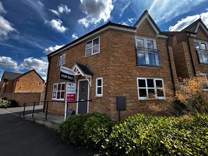 3 Bedroom Detached House For Sale In Foxglove Close, Bolsover, Chesterfield, S44