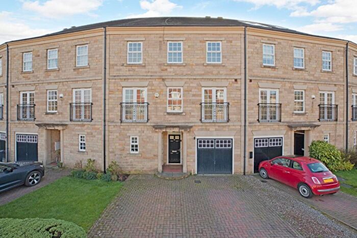 4 Bedroom Town House For Sale In Ron Lawton Crescent, Burley In Wharfedale, Ilkley, LS29