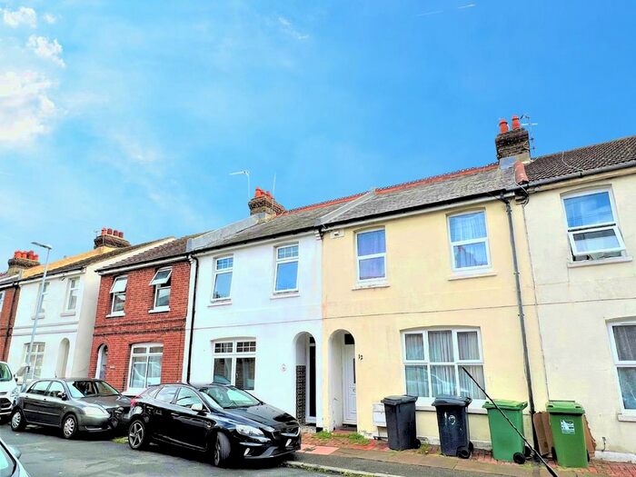 3 Bedroom Terraced House To Rent In Melbourne Road, Eastbourne, BN22