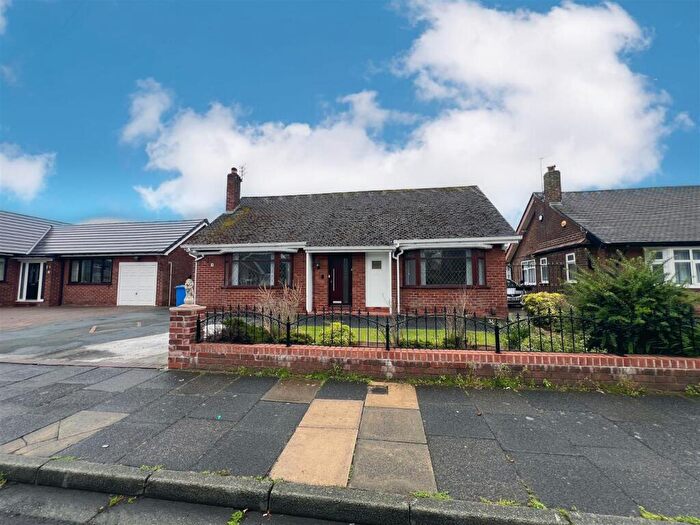 3 Bedroom Detached Bungalow For Sale In Coppice Avenue, Sale, M33