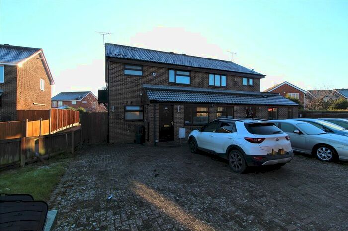 3 Bedroom Semi-Detached House To Rent In Thornlea, Ashford, Kent, TN23