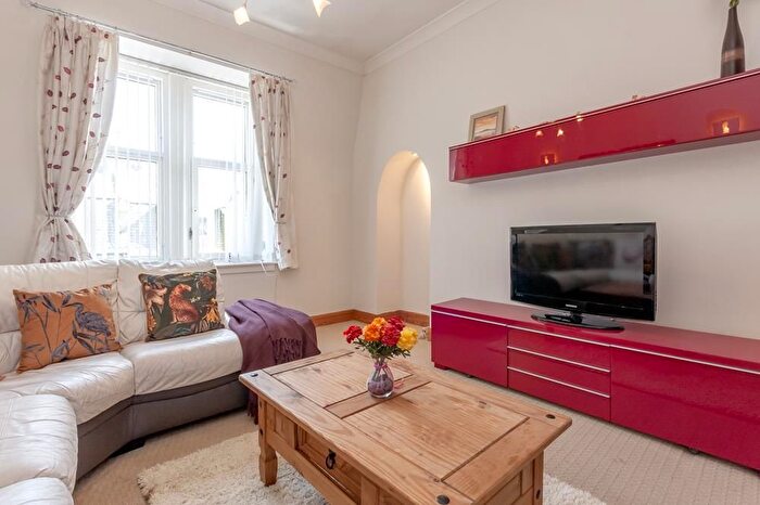 1 Bedroom Flat To Rent In Wallfield Crescent, Second Floor, AB25