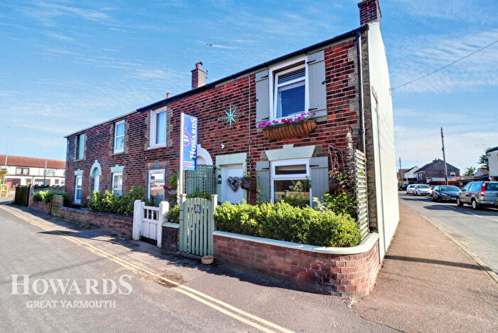 2 Bedroom End Of Terrace House For Sale In Clay Road, Caister-on-Sea, NR30