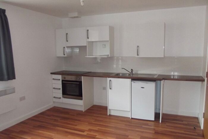 Property To Rent In Clyde Court, Leicester, LE1