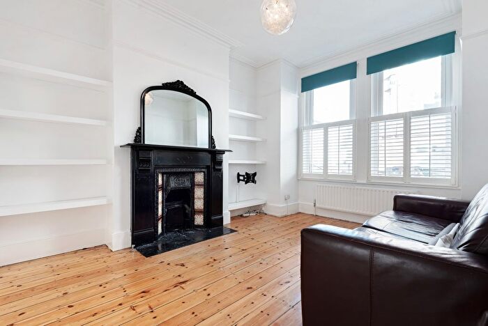 1 Bedroom Flat To Rent In Grenfell Road, Mitcham, London, CR4