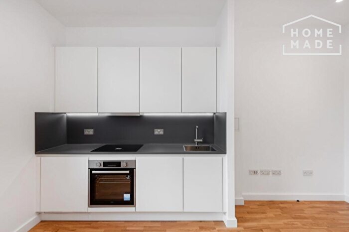 Studio To Rent In Canfield Gardens, NW6