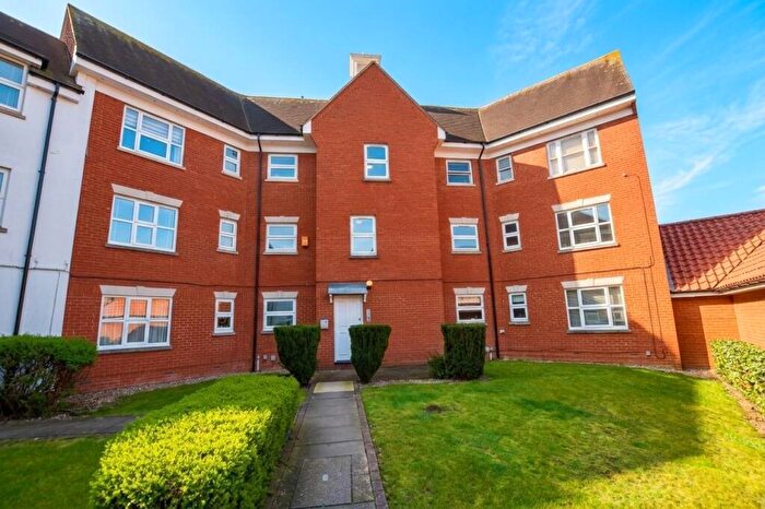 2 Bedroom Apartment For Sale In Tallow Gate, South Woodham Ferrers, CM3