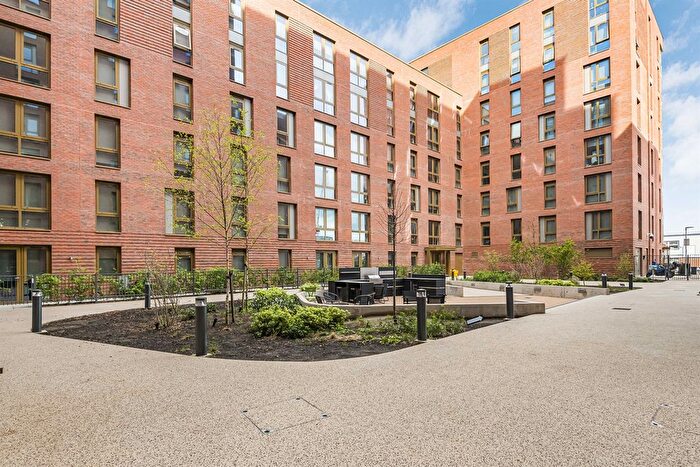 2 Bedroom Flat To Rent In Weldale Street, Reading, RG1