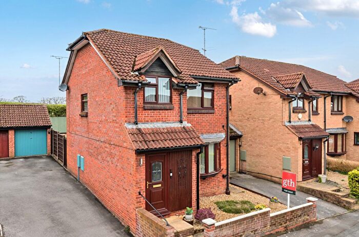 3 Bedroom Detached House For Sale In Ashmead, Yeovil, Somerset, BA20