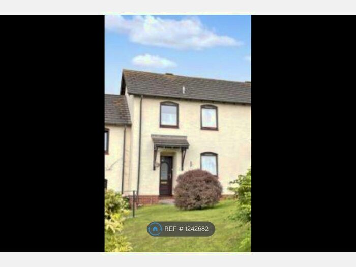 3 Bedroom Terraced House To Rent In Matthews Court, Exeter EX4