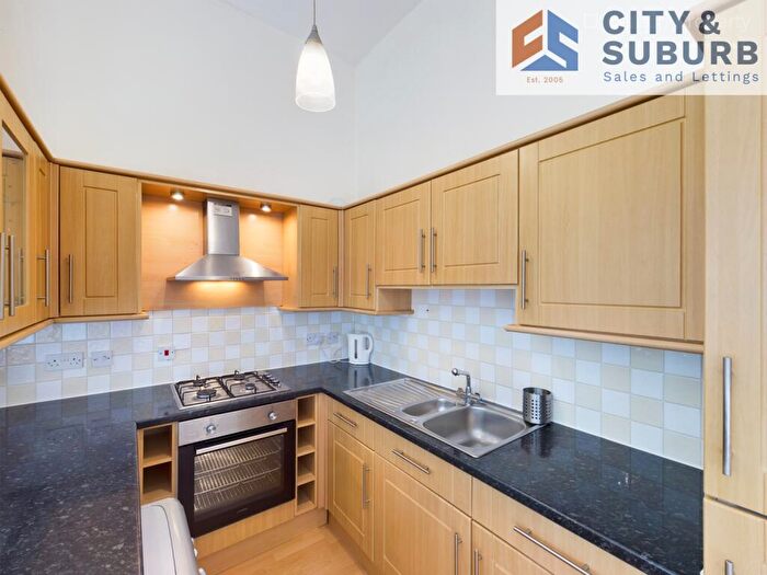 3 Bedroom Apartment To Rent In Osborne Terrace, Jesmond, Newcastle Upon Tyne, Tyne And Wear, NE2