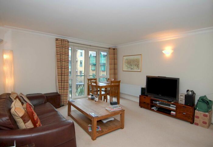 1 Bedroom Flat To Rent In Walpole House, Westminster Square, Westminster Bridge Road, Waterloo, SE1