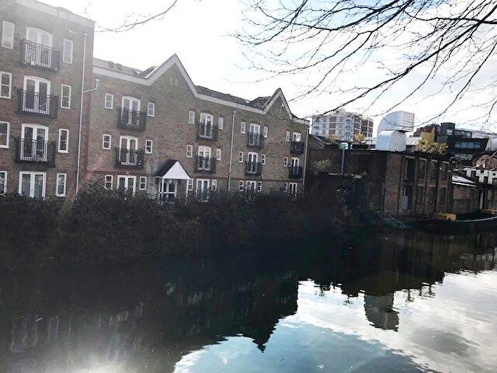 3 Bedroom Apartment To Rent In Kent Wharf, Laburnum Street, London, E2