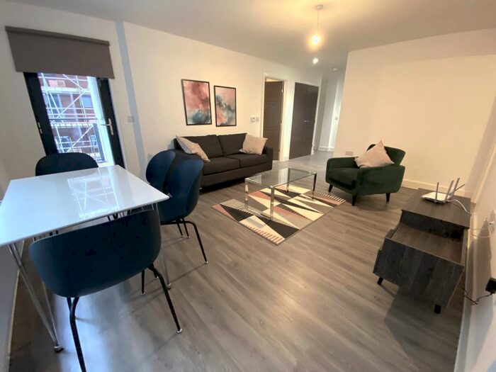 2 Bedroom Flat To Rent In Hurst Street, Liverpool, L1