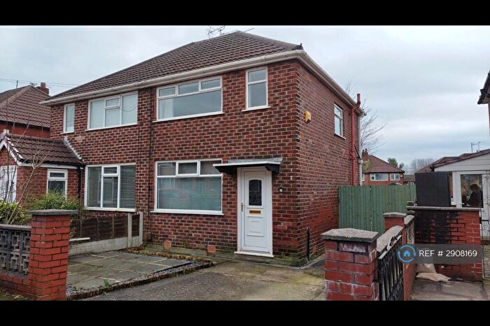 2 Bedroom Semi Detached House To Rent In Lines Road, Droylsden, Manchester, M43