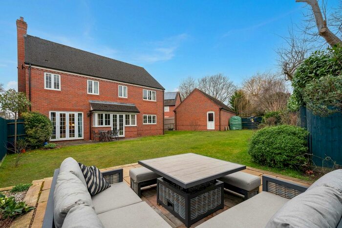 5 Bedroom Detached House For Sale In Far Pool Meadow Claverdon, Warwickshire, CV35
