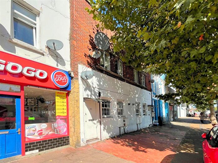 1 Bedroom Flat To Rent In Seaside, Eastbourne, BN22