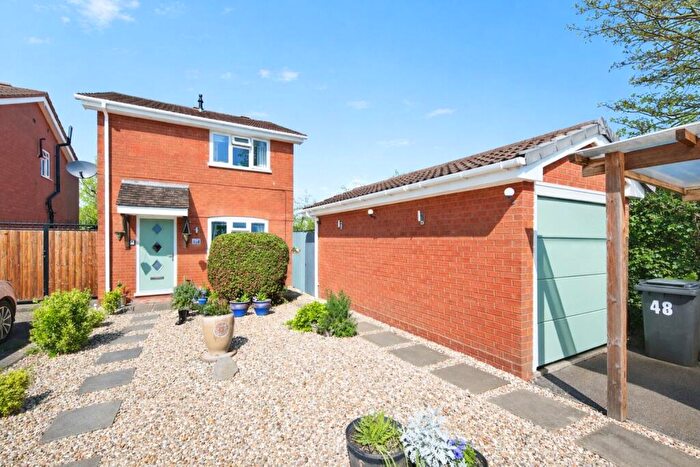 3 Bedroom Detached House For Sale In Minions Close, Atherstone, Warwickshire, CV9