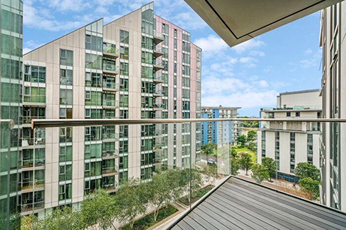 2 Bedroom Flat To Rent In Eastfields Avenue, Wandsworth, SW18