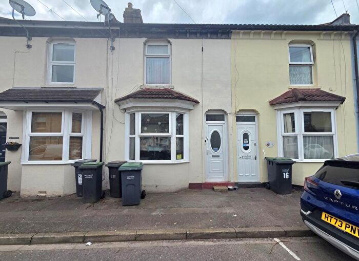 2 Bedroom Terraced House To Rent In Lavinia Road, Gosport, PO12