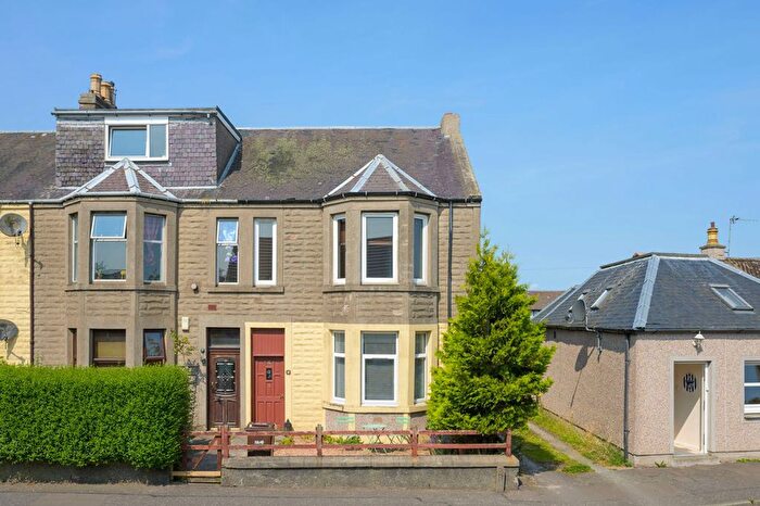 3 Bedroom Maisonette For Sale In Dunfermline Road, Crossgates, KY4