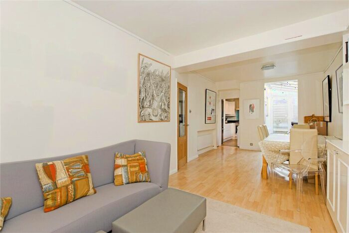 3 Bedroom Terraced House To Rent In Whistler Street, Islington, N5