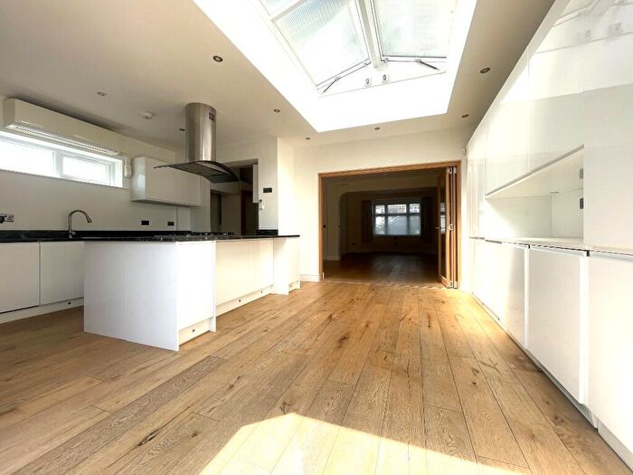 4 Bedroom Semi-Detached House To Rent In Holders Hill Drive, Hendon, London, NW4