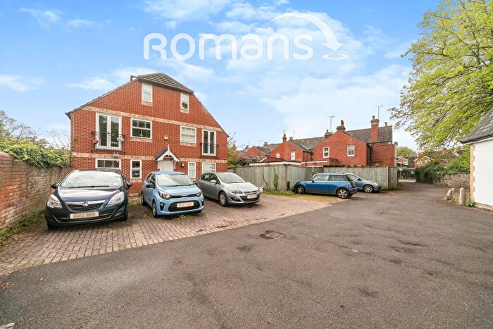 1 Bedroom Flat To Rent In St. Helens Court, Wokingham Road, Reading, RG6