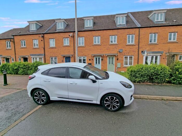 3 Bedroom Terraced House To Rent In Oulton Road, Rugby, CV21