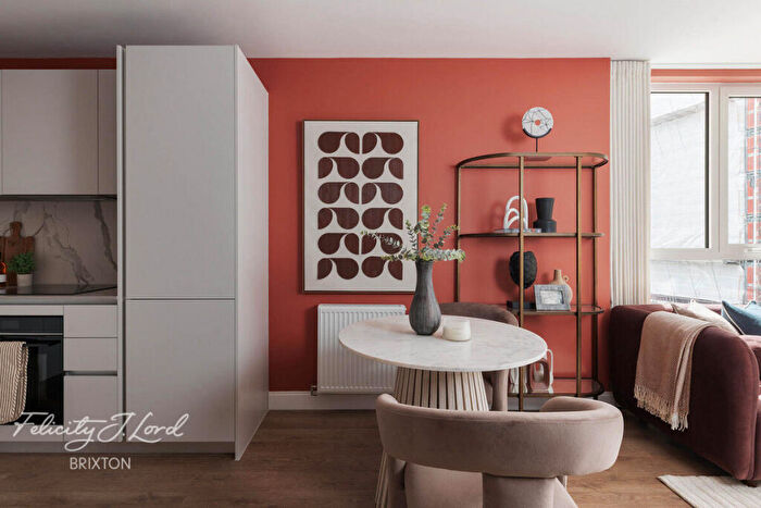 2 Bedroom Apartment For Sale In Kennington Lane, London, SE11