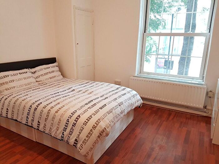 3 Bedroom Flat To Rent In Chicksand Street, London, E1