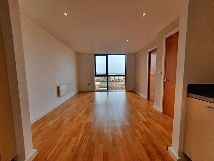 2 Bedroom Apartment To Rent In Apt . :: Flint Glass Wharf, M4